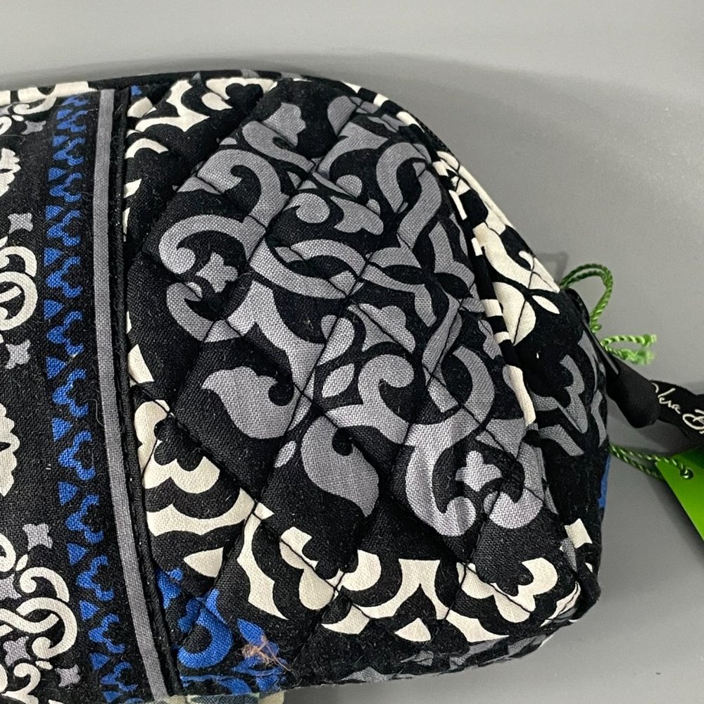 A Bundle Of Two (2) Vera Bradley New Items With T… - image 7